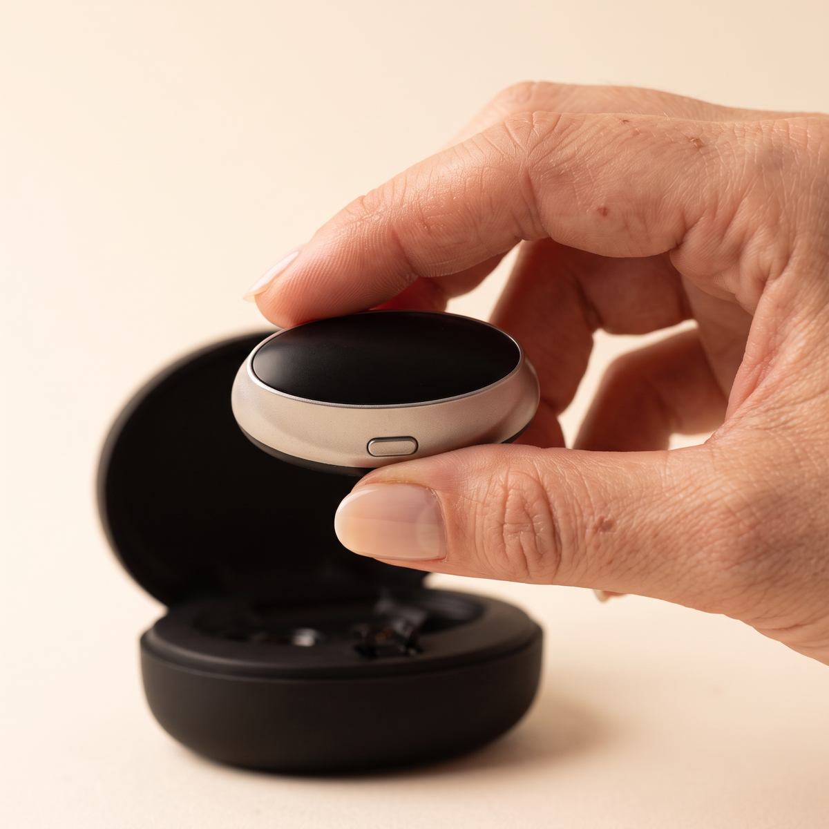 Anti-snoring device